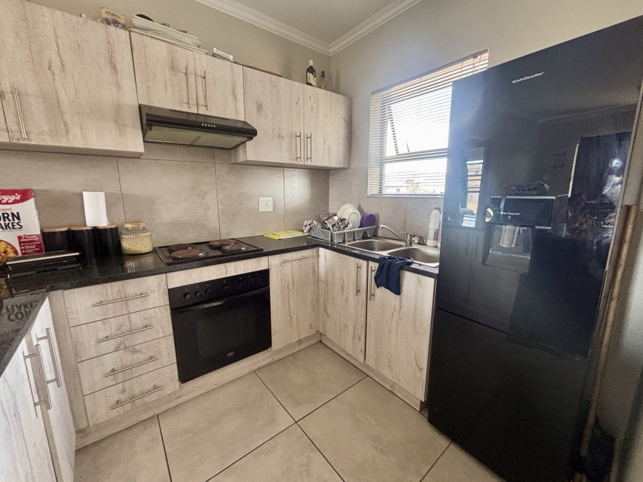 2 Bedroom Property for Sale in Brackenfell South Western Cape